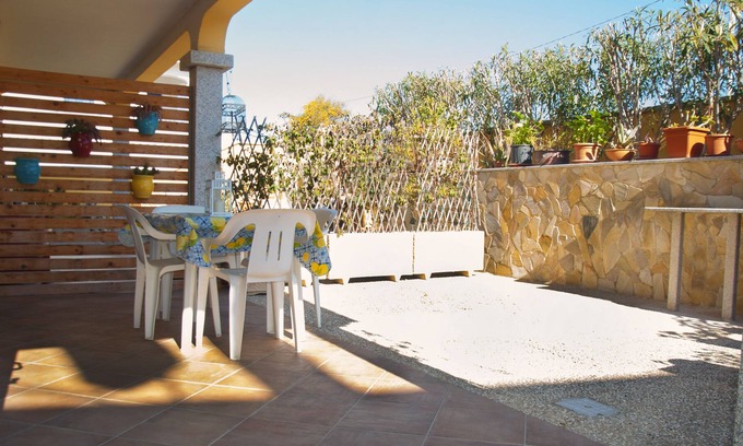 Iscra e Voes House | Holiday home in Sa Petra Ruja with large outdoor spaces a stone's throw from the sea