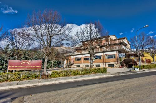 Magliano deʼ Marsi Hotel | Holiday