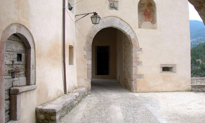 Sant'Anatolia di Narco Other | Holiday house Sant'Anatolia di Narco for 2 - 6 persons with 2 bedrooms - Castle