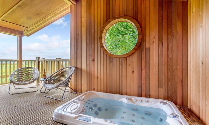 Churchill Apartment | Holiday Lodge in The Cotswolds