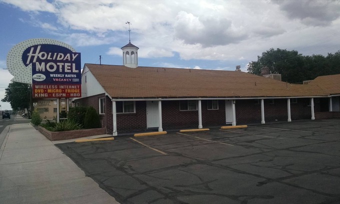 Elko Hotel | Holiday Motel