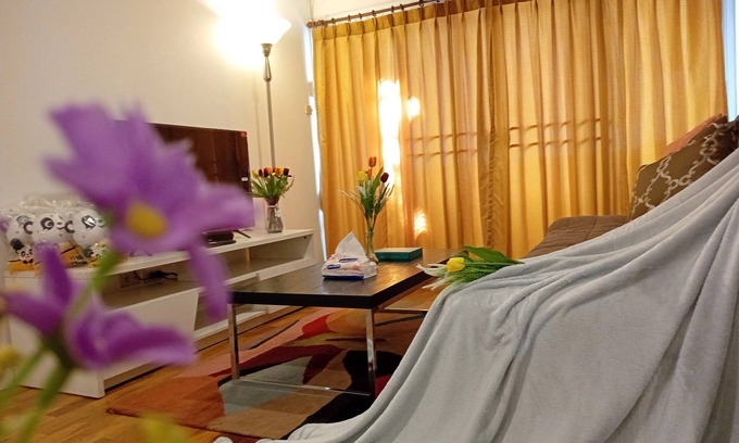 Khlong Toei Apartment | HOLIDAY HOME BANGKOK offers you a100%self-catering home hospitality.
