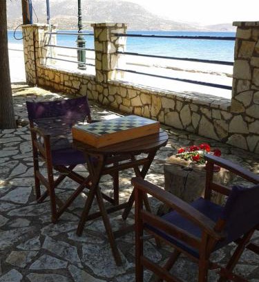 Sarakiniko Apartment | Holiday Tolofona Beach