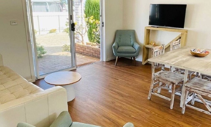 Port Victoria Apartment | Holiday unit 1 in Port Victorian