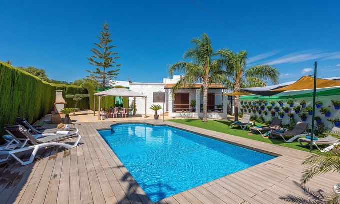 La Lantejuela House | Holiday Villa in Seville Countryside. Private pool, a.a., tv sat, free wifi
