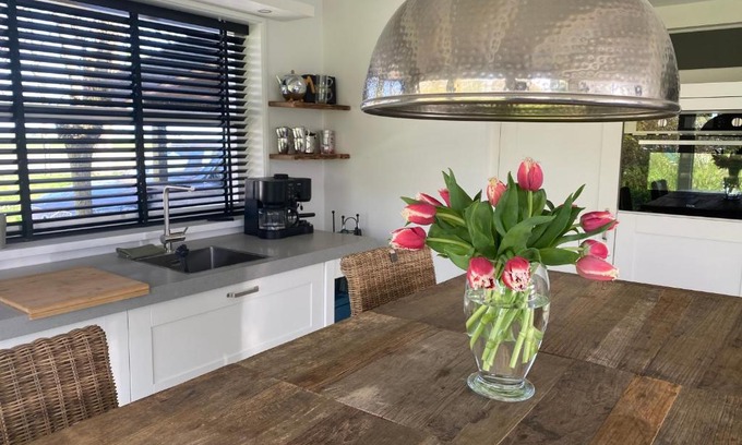 Schellinkhout House | Holidayhome Geuzenhoeve op de Munnickaij