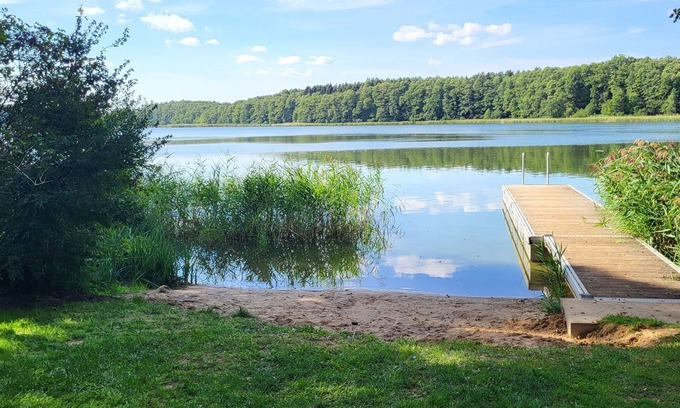Godendorf Condo | Holidays at Godendorfer See 300m, rowing boat, dog on request, fireplace, 2x toilet, 2 bedrooms