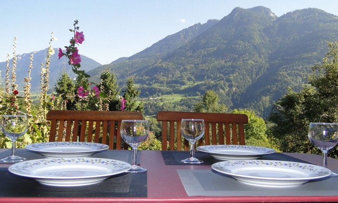 Vinzier Apartment | Holidays between Lake Geneva and the mountains