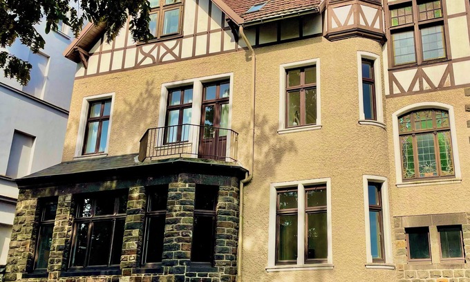 Langenberg Villa | Holidays Villa EMG Dusseldorf Essen Velbert 22 Pax