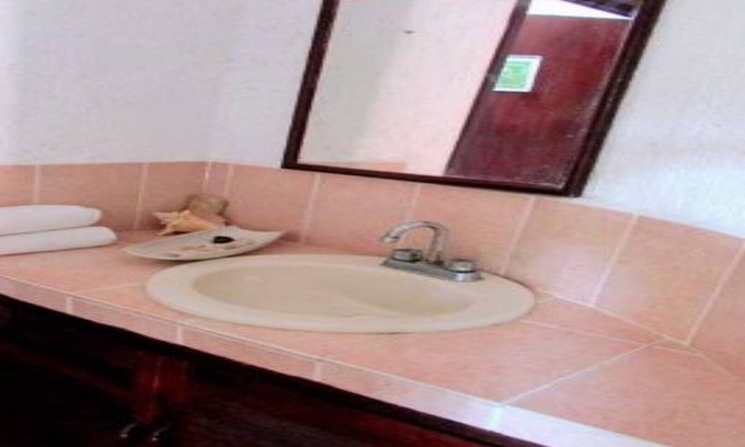 Campestre House | -Holistic DIVING house- 100m to the beach Bajo