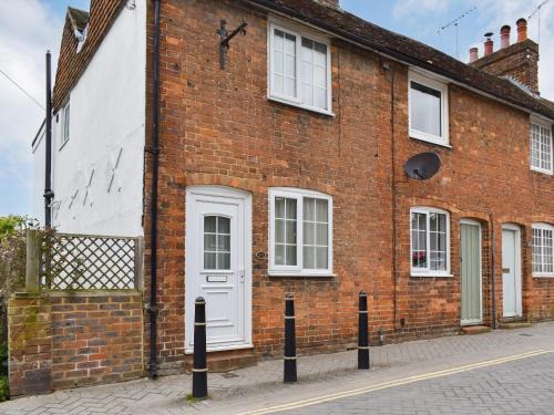 Tenterden House | Hollyhock Cottage