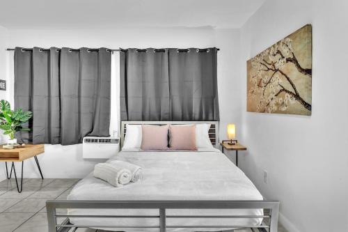 Downtown Hollywood Apartment | Hollywood Beach Getaway Executive Studio Suite