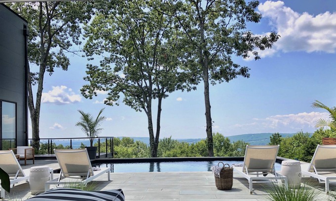 Hillsdale House | Hollywood Hills in the Berkshires