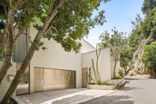 Hollywood Hills West Villa | Hollywood Hills Oasis