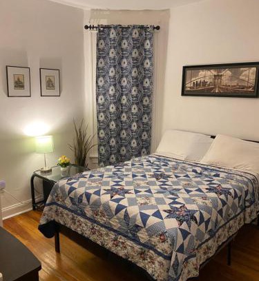 Edgewater House | Hollywood Rentals LLC