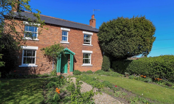 Halam Cottage | HOLMHURST, family friendly, character holiday cottage in Southwell