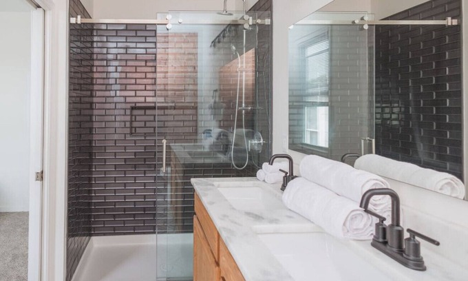 Martinsburg Apartment | Holyrood- one bedroom apartment