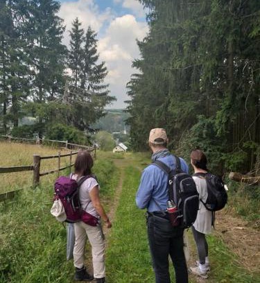 Hellenthal Ski Chalet | Holzhaus Chalet Nationalpark Eifel Hund willkommen