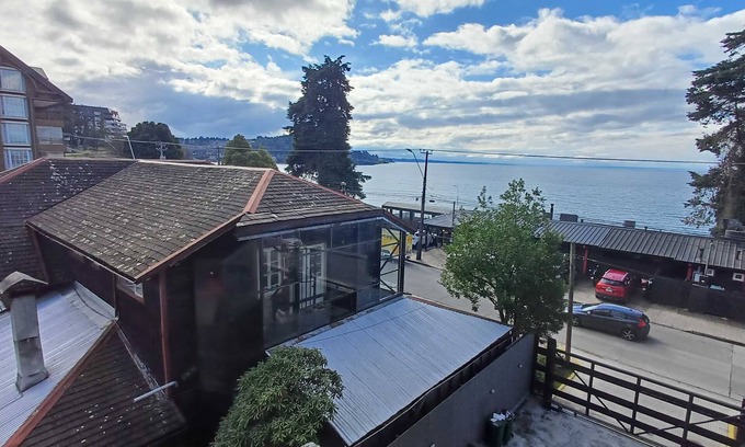 Puerto Varas Apartment | HOM I Vista Parcial al lago 2D2B