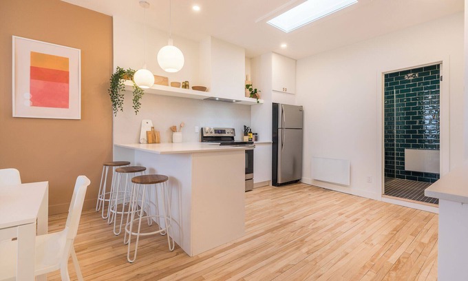 Hochelaga Apartment | HOMA-Comfort&Style-1BR-Spacious-Natural Light-FeelHome-A/C-SelfCheckIn-Metro