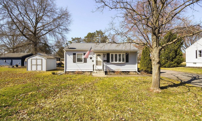 Seneca Falls House | Home 1 Mi to It's A Wonderful Life Museum & Dtwn!