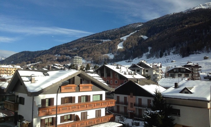 Aprica Apartment | Home apartment Aprica, in a hundred and a stone's throw from the ski slopes