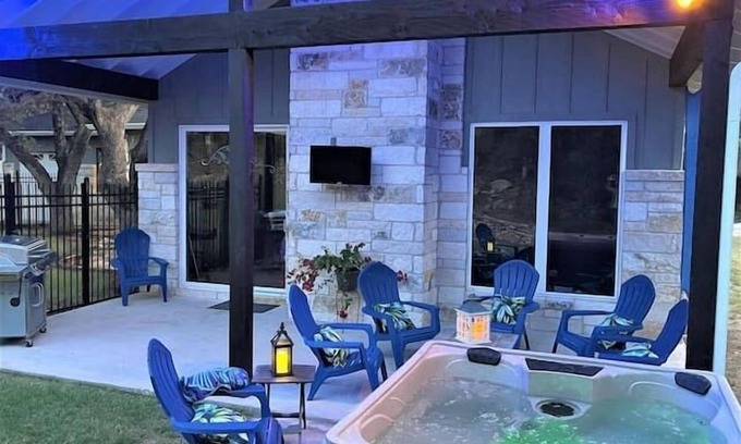 Highland Lake Estates House | Home at Lake Travis w/Hot Tub by Barclé Group