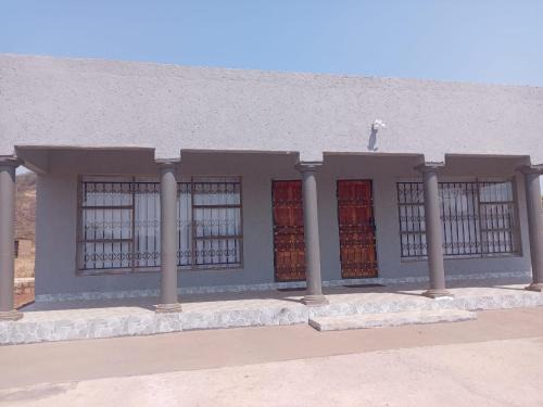 Leeupoort Bed & Breakfast | Home at Reaneo