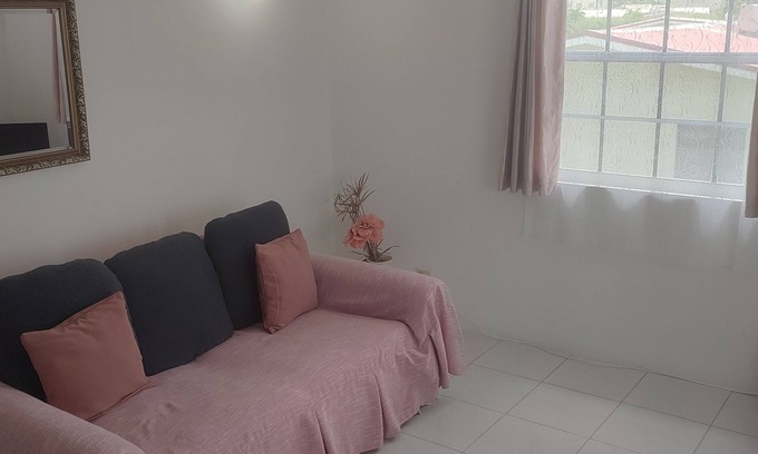 Ealing Park Apartment | Home away from Home