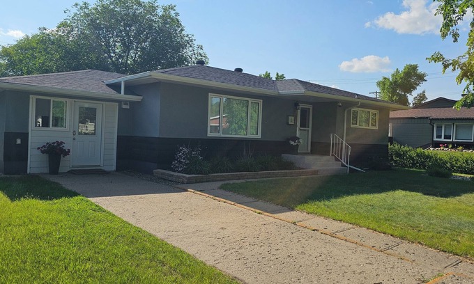 Brandon House | Home away from Home. | Brandon Manitoba