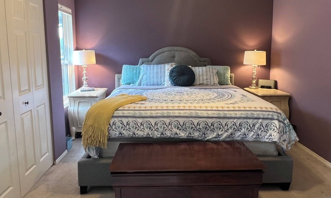 Abbotsford House | Home away from Home