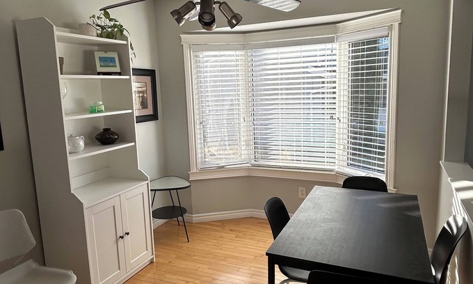 Southeast Edmonton House | Home away from home