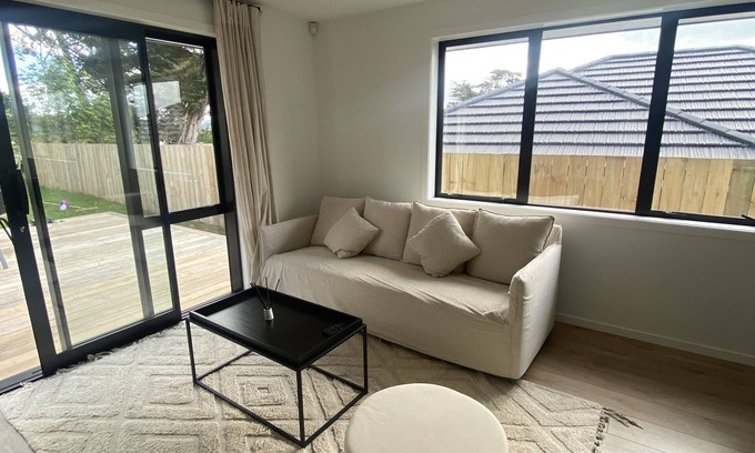 Helensville House | Home Away From Home!
