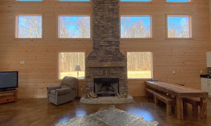 Paris Crossing Cabin | Home Away From Home- Relax, Recharge and Enjoy Country Life