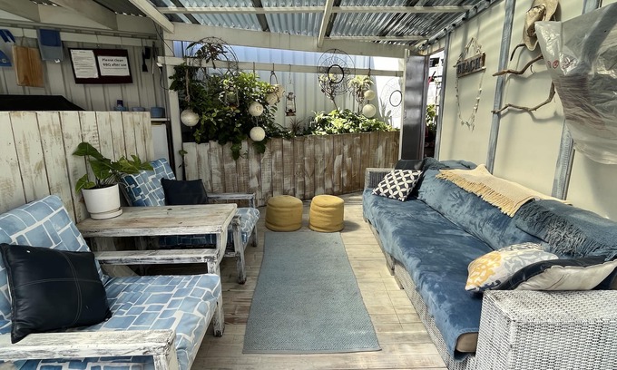 Hilton House | Home away from home, super comfy inside and out with pool, pizza oven and bbq