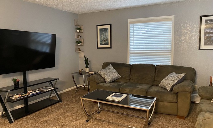 Russian Jack Park Apartment | Home Away From Home