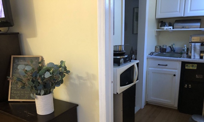 Unionport Apartment | Home away from home!