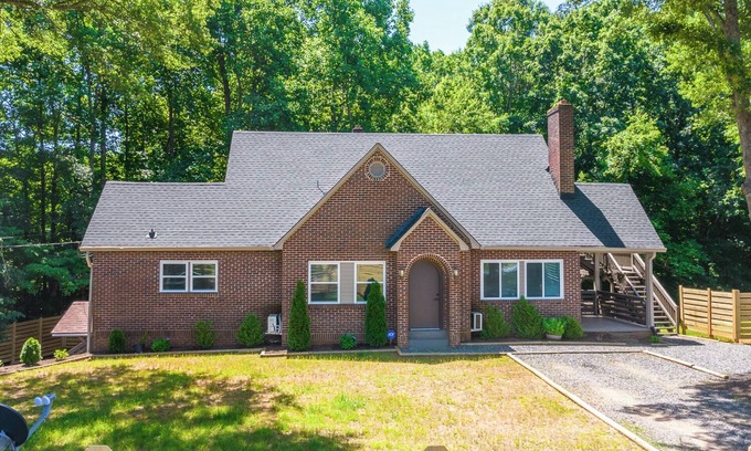 Boger City Apartment | Home away from home
