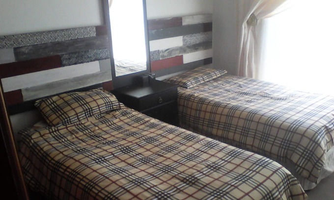 Gonubie House | Home away from Home 3 bed Holiday Home
