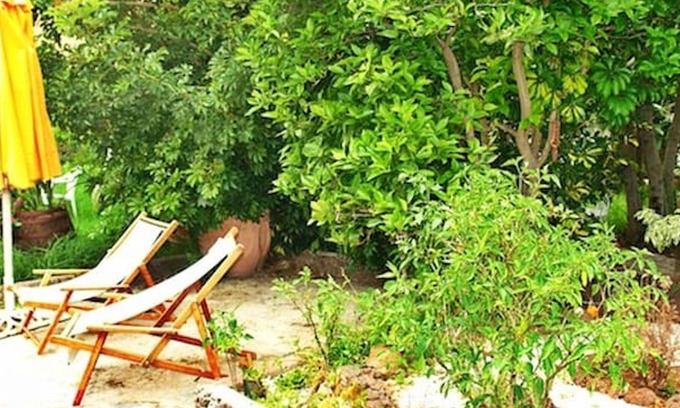 Valle de Guerra House | Homerez - House 10 km away from the beach for 2 ppl. with shared pool and garden