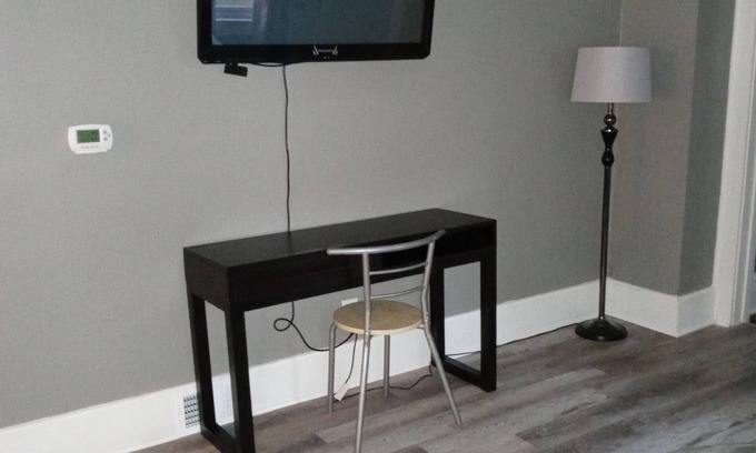 Davenport Apartment | Home feeling away from home traveling nurse discounts