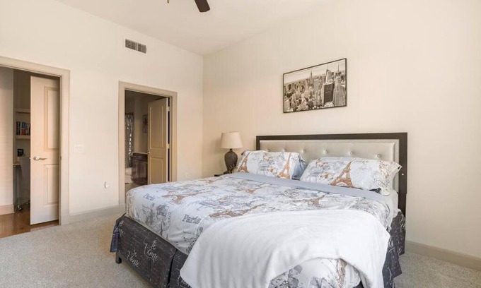 Astrodome Apartment | Home felt apartment- Med Center/NRG
