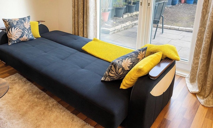 Sittingbourne House | Home for Family, Contractors & Tourists!