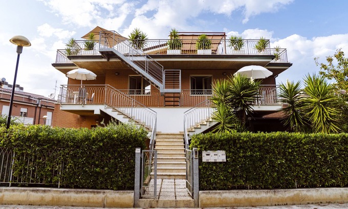 San Tommaso Tre Archi Apartment | HOME FOR GROUPS ACCESSIBLE TO ANIMALS