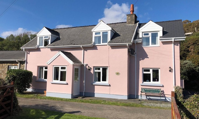 Nolton Cottage | 'Home From Home' 3 Bedroom Cottage in Nolton Haven