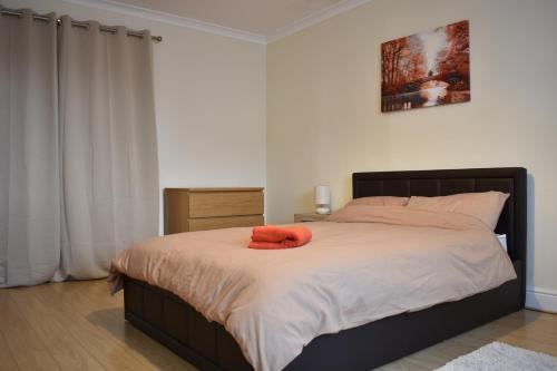 Cribbs Causeway House | Home From Home