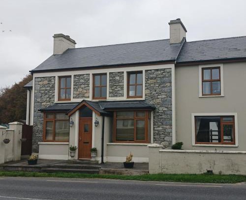 Castleisland House | Home from Home