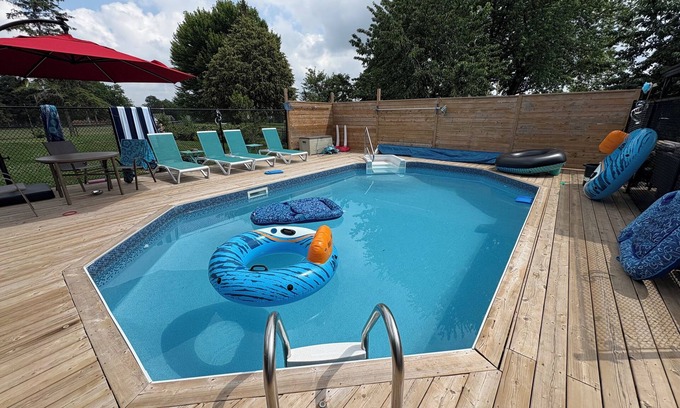 Conestogo House | Home in Beautiful Conestogo with POOL