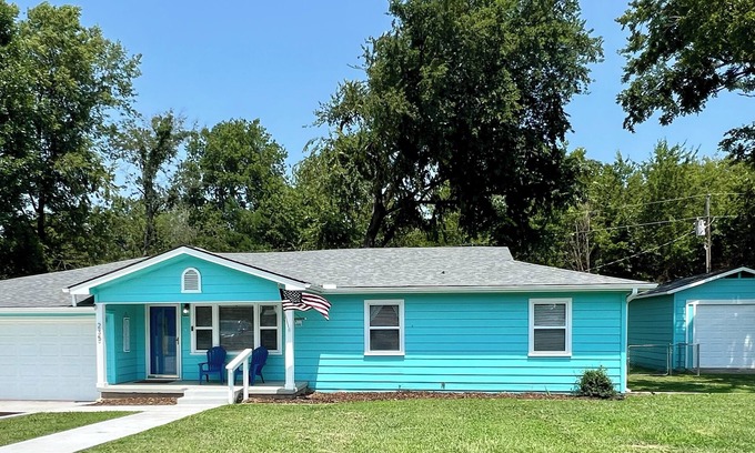 Disney House | Home in Disney - Ride Directly to Trails, 1/2 mile to Marina & Boat Ramp