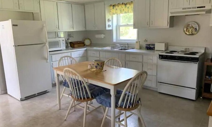 Rapid River House | Home in Historic Lumber Town of Nahma. MI